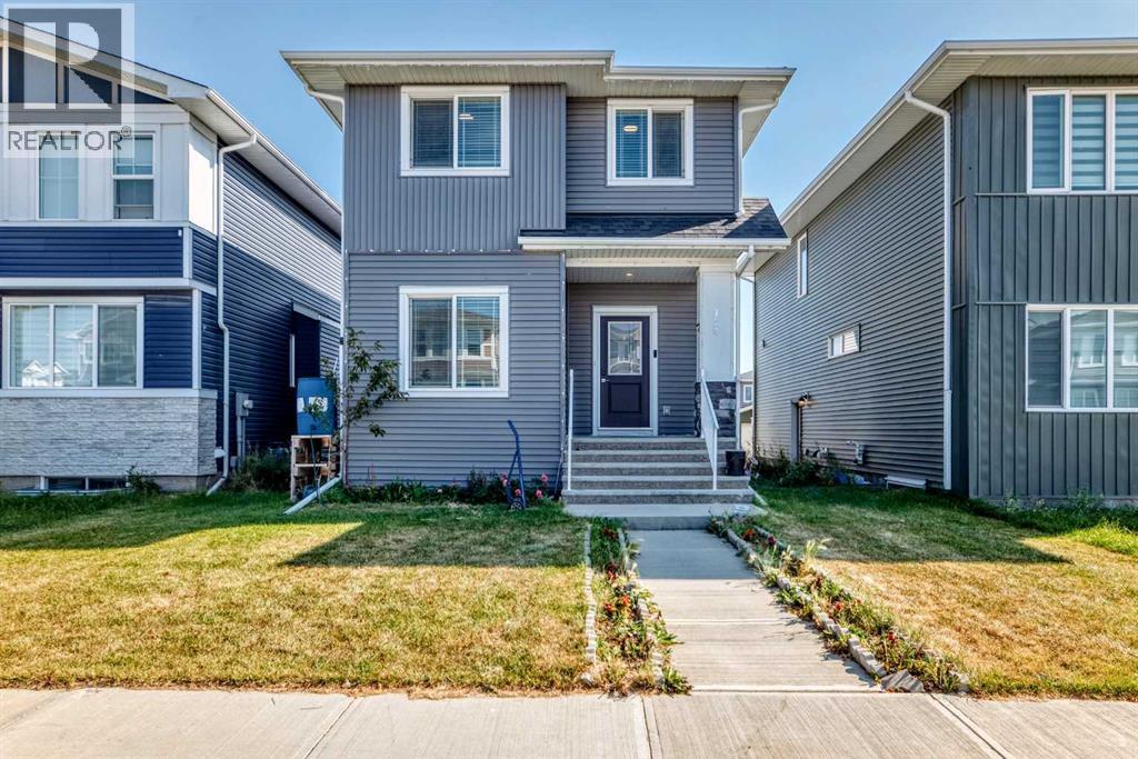 124 Chelsea Glen, Chestermere, Alberta  T1X 2P4 - Photo 1 - A2258924