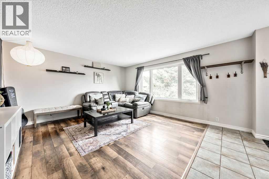 47 Glendale Way, Cochrane, Alberta  T4C 1H9 - Photo 5 - A2262737