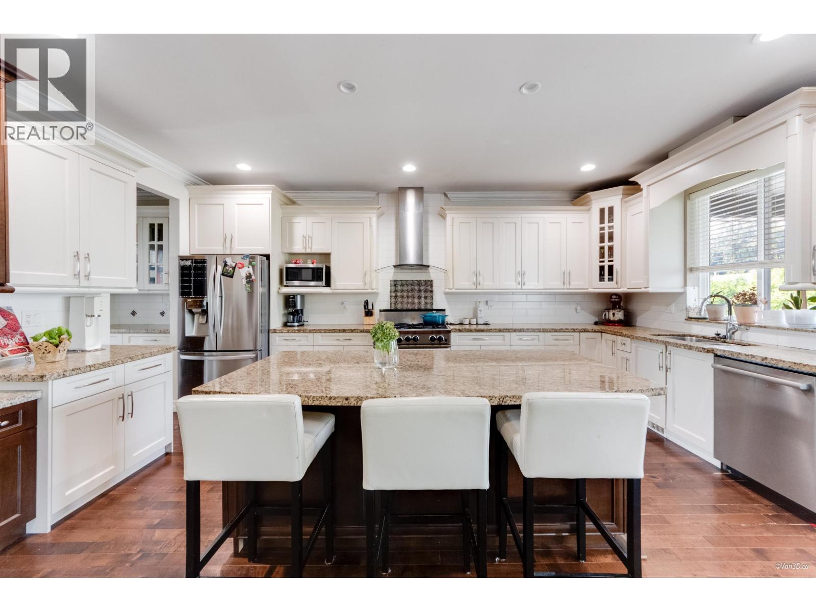 729 Delestre Avenue, Coquitlam, British Columbia  V3K 2G2 - Photo 7 - R3056099
