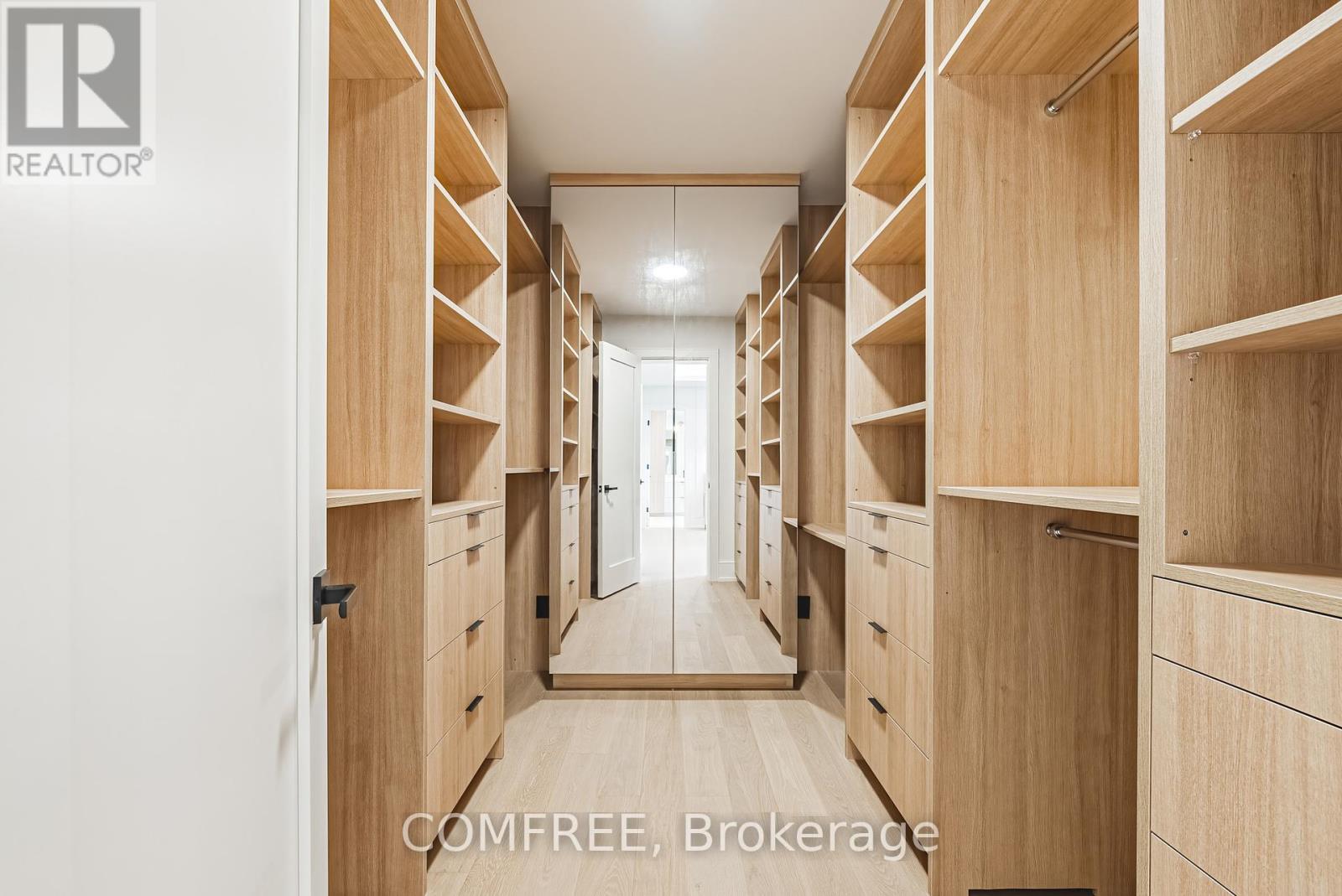 202 Queen Street W, Mississauga, Ontario  L5H 1L6 - Photo 26 - W12455109
