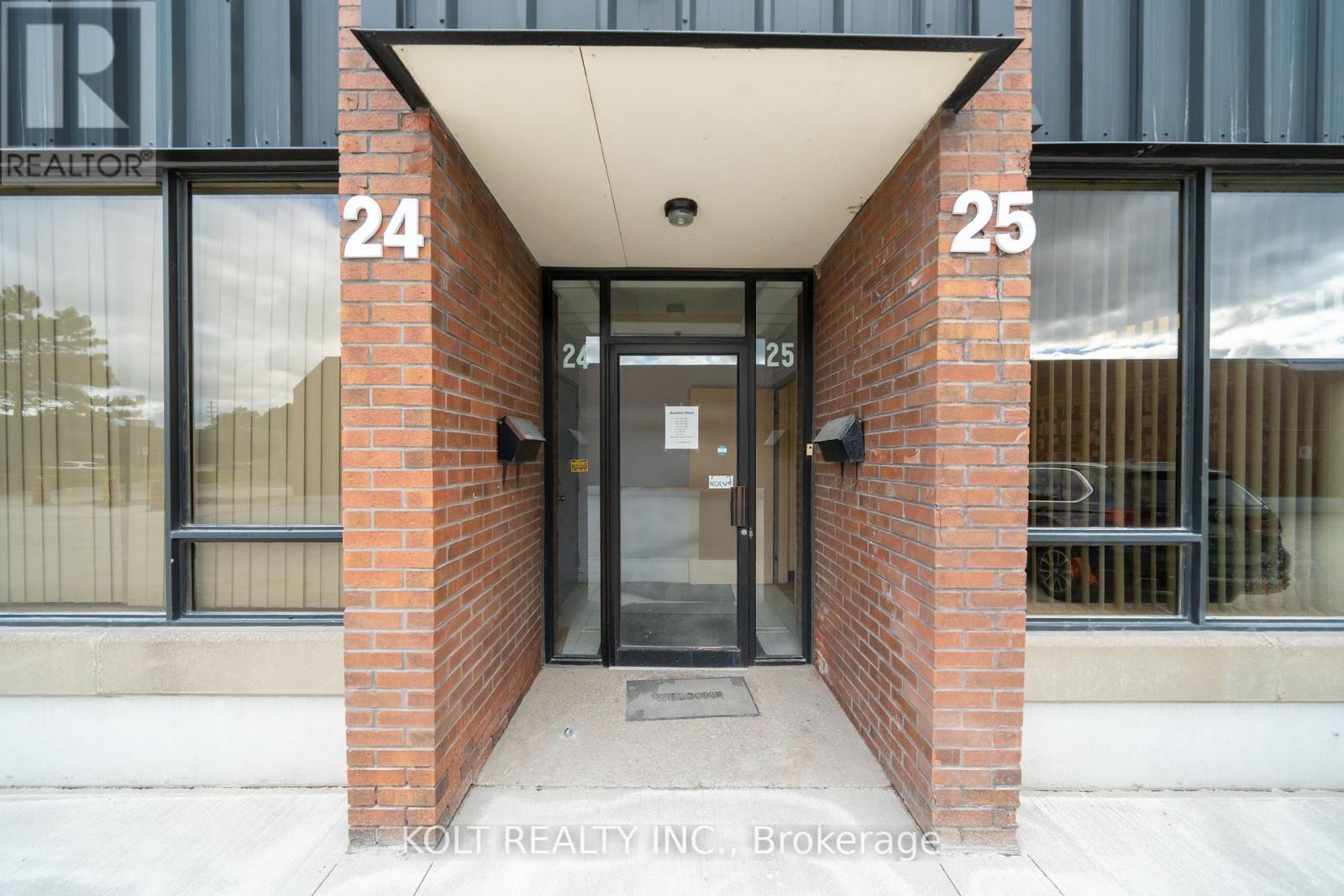 24/25 - 300 Esna Park Drive, Markham (Milliken Mills West), Ontario  L3R 1H3 - Photo 1 - N12455024