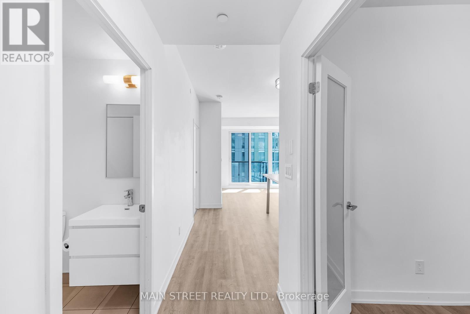 716 - 8119 Birchmount Road, Markham (Unionville), Ontario  L6G 0H5 - Photo 11 - N12455034
