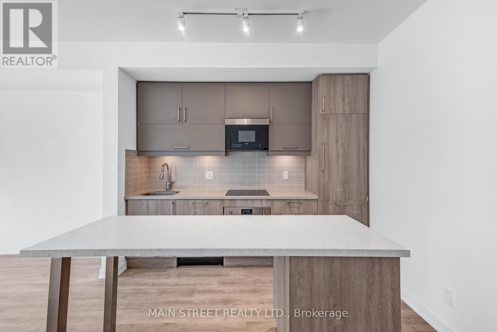 716 - 8119 Birchmount Road, Markham (Unionville), Ontario  L6G 0H5 - Photo 13 - N12455034