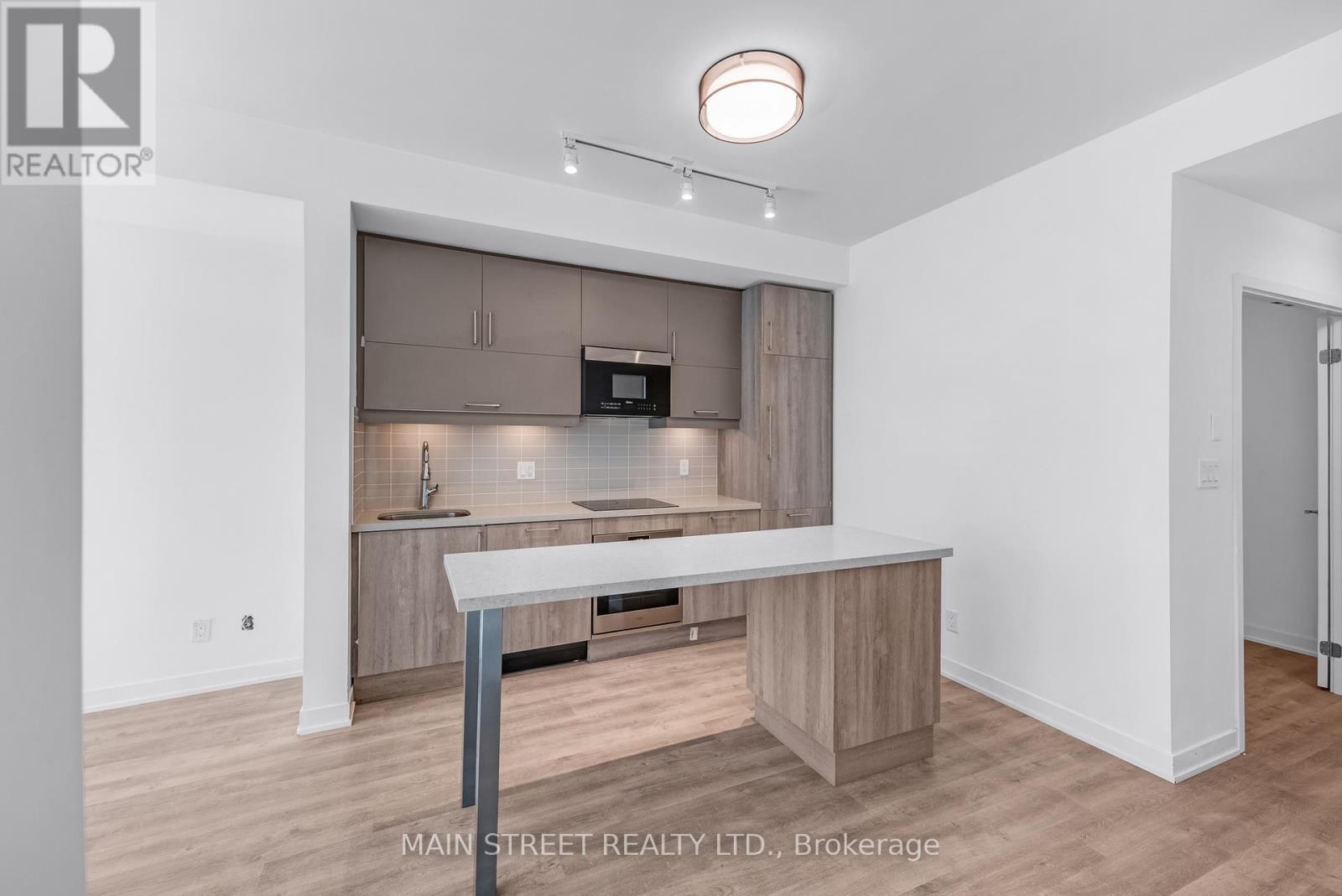 716 - 8119 Birchmount Road, Markham (Unionville), Ontario  L6G 0H5 - Photo 14 - N12455034