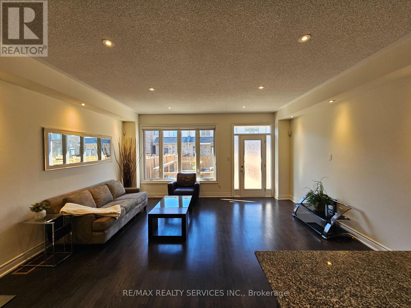 7 Lady Evelyn Crescent, Brampton, Ontario  L6Y 6C7 - Photo 15 - W12389697