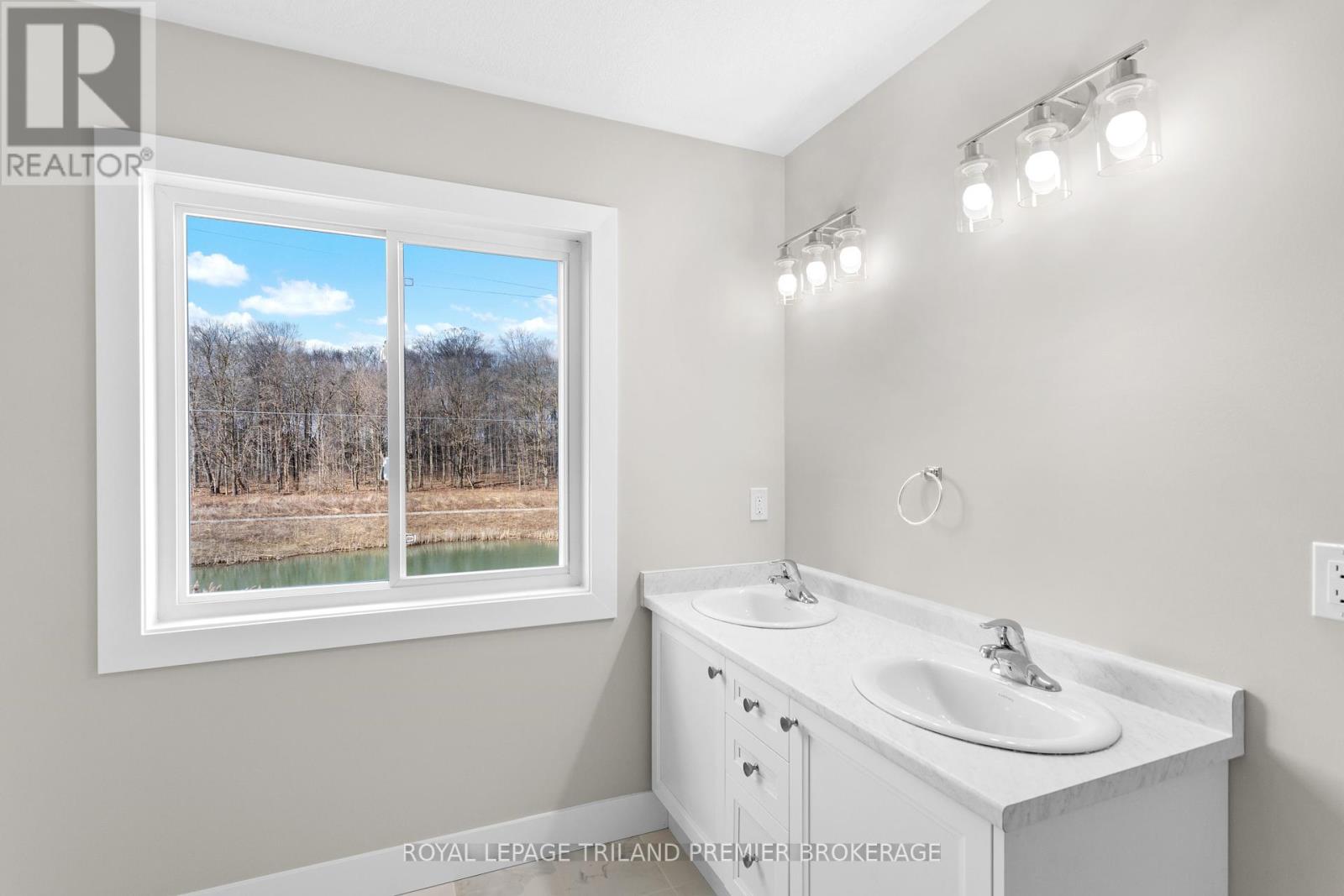 1597 Chickadee Trail, London South (South U), Ontario  N6M 1G4 - Photo 15 - X12455087