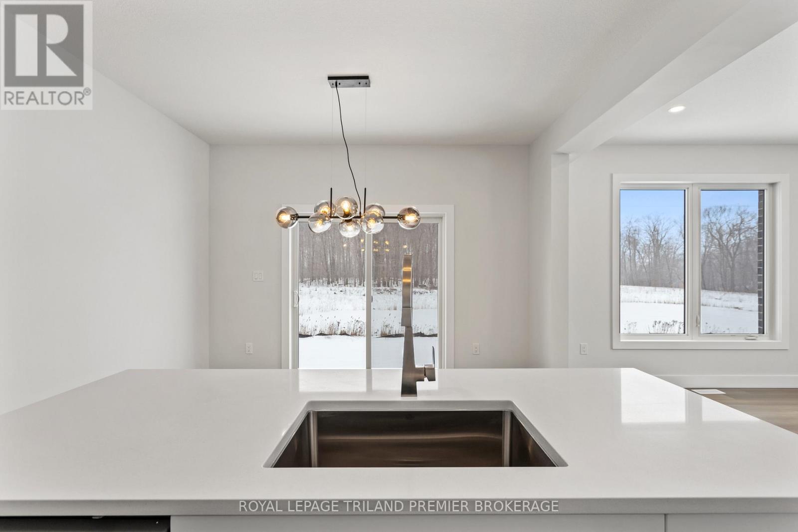1585 Chickadee Trail, London South, Ontario  N6M 1G4 - Photo 26 - X12455091