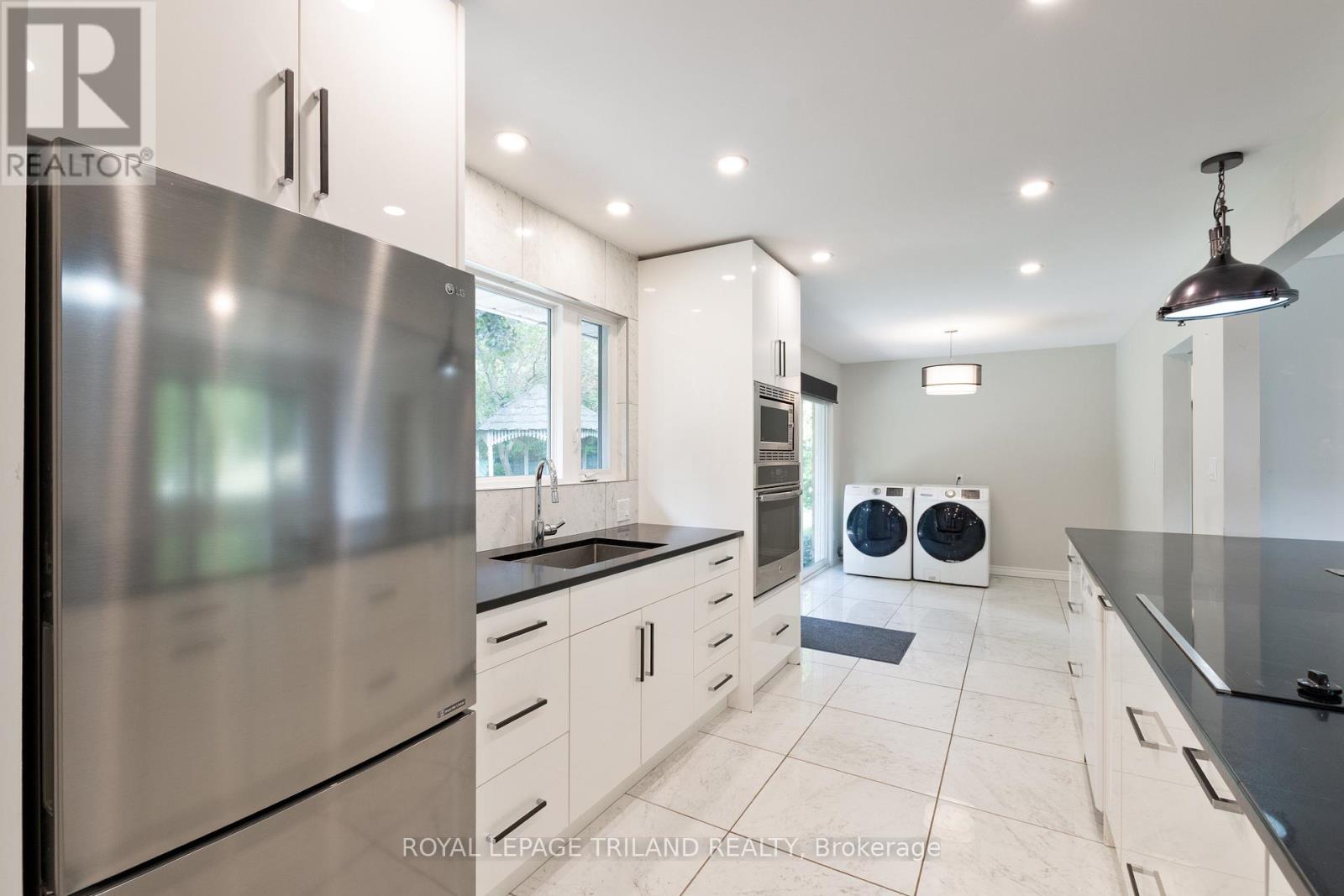 6267 Sunset Road, Central Elgin, Ontario  N0L 2L0 - Photo 11 - X12455181