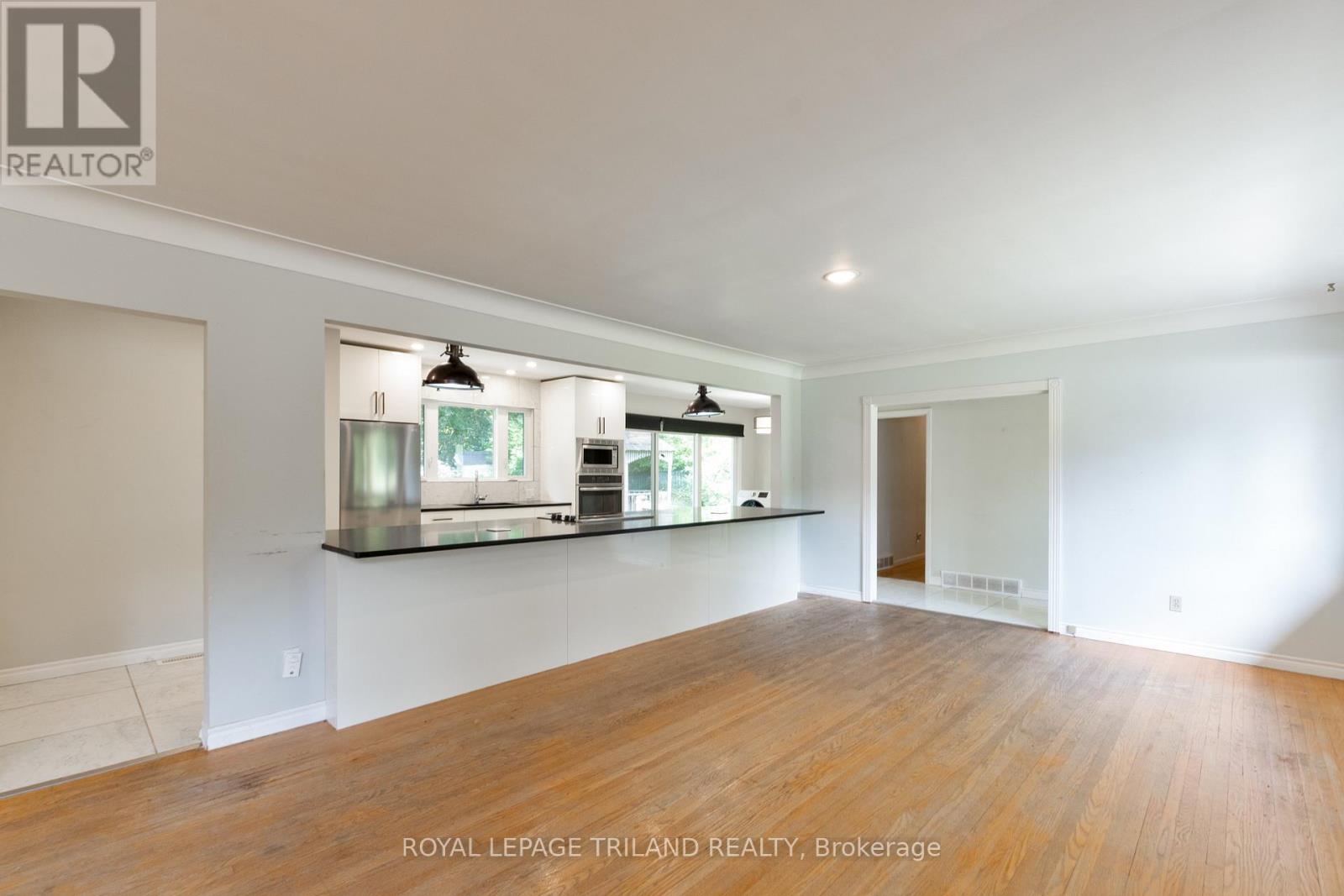 6267 Sunset Road, Central Elgin, Ontario  N0L 2L0 - Photo 7 - X12455181