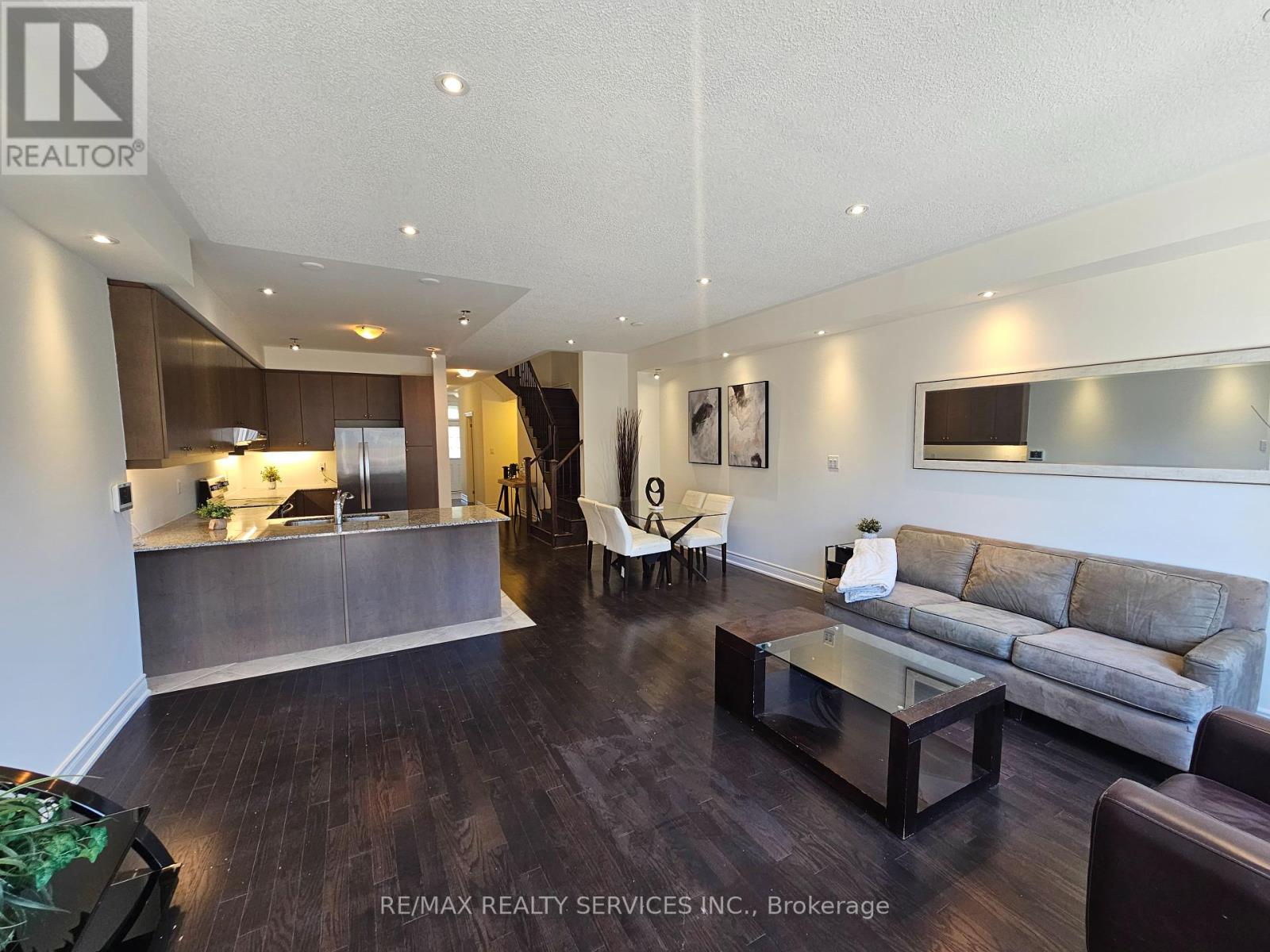 7 Lady Evelyn Crescent, Brampton, Ontario  L6Y 6C7 - Photo 9 - W12389697