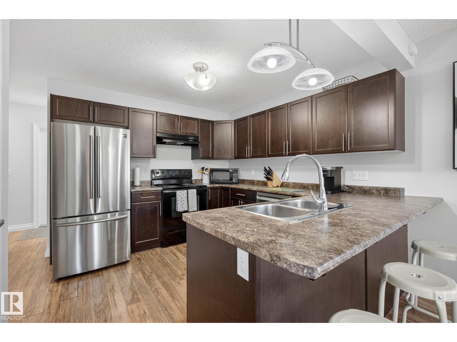 #1 2005 70 St Sw, Edmonton, Alberta  T6X 0T9 - Photo 4 - E4461531