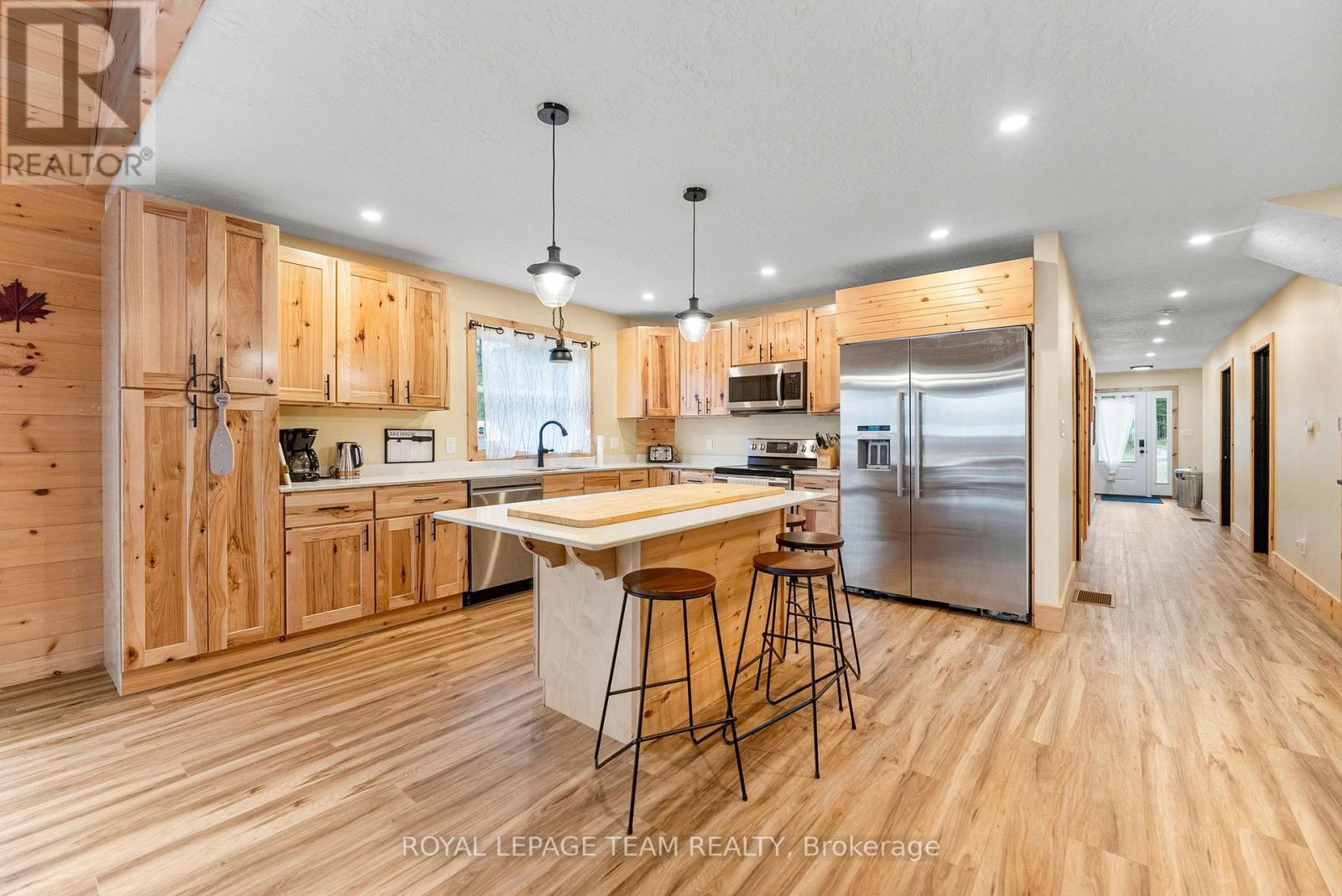 679 Curtiss Road, Madawaska Valley, Ontario  K0J 1B0 - Photo 17 - X12455130