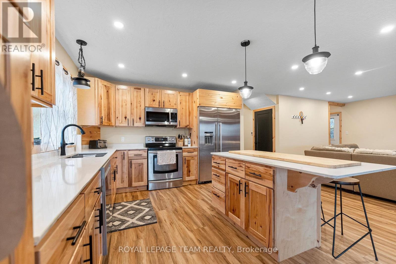 679 Curtiss Road, Madawaska Valley, Ontario  K0J 1B0 - Photo 19 - X12455130