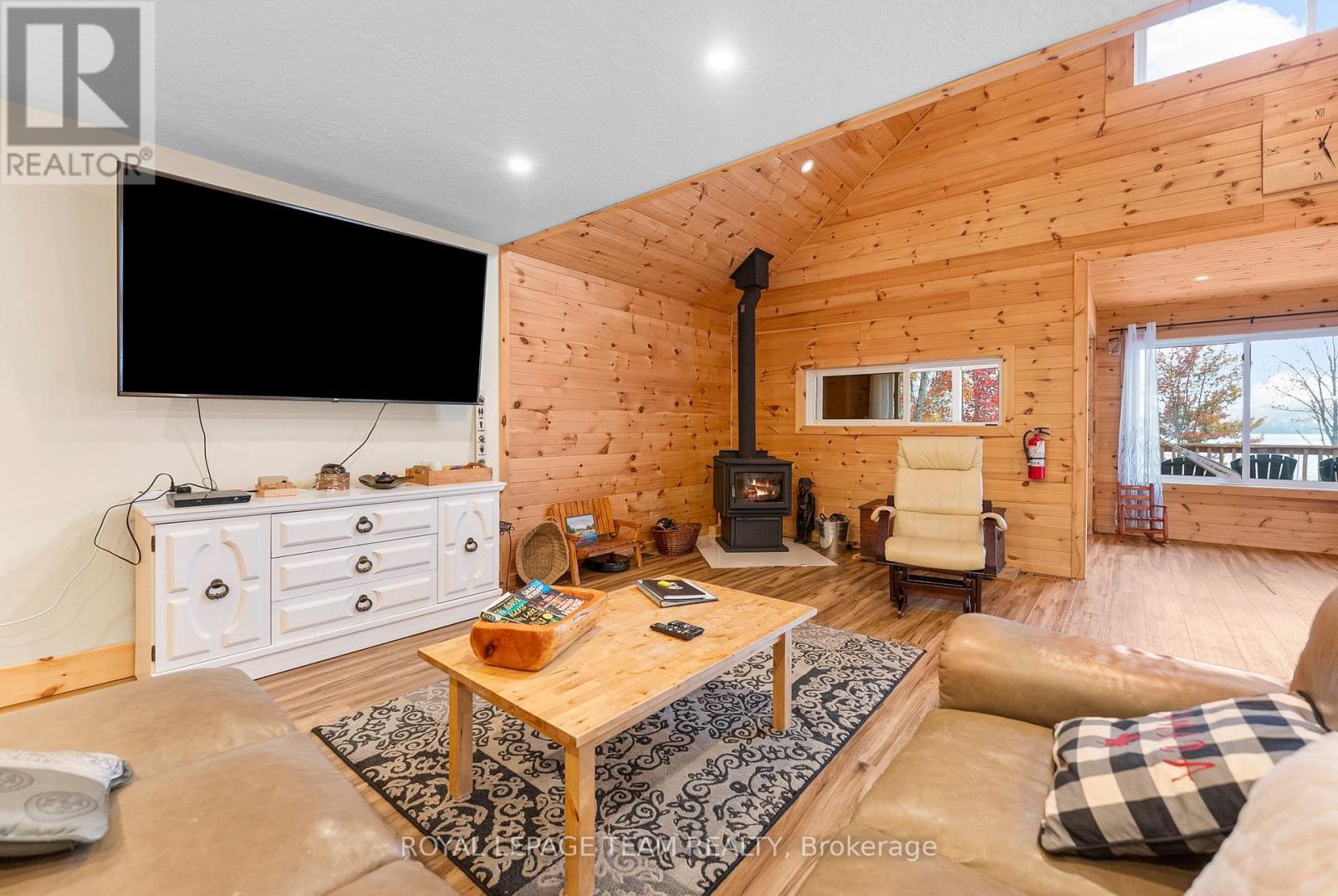 679 Curtiss Road, Madawaska Valley, Ontario  K0J 1B0 - Photo 21 - X12455130