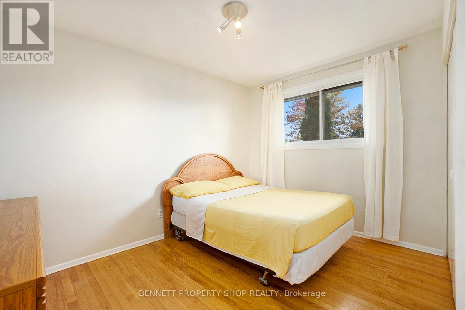 17 Glenmanor Drive, Ottawa, Ontario  K2G 3E8 - Photo 16 - X12455124