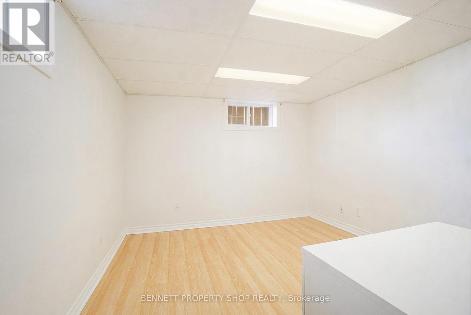17 Glenmanor Drive, Ottawa, Ontario  K2G 3E8 - Photo 20 - X12455124