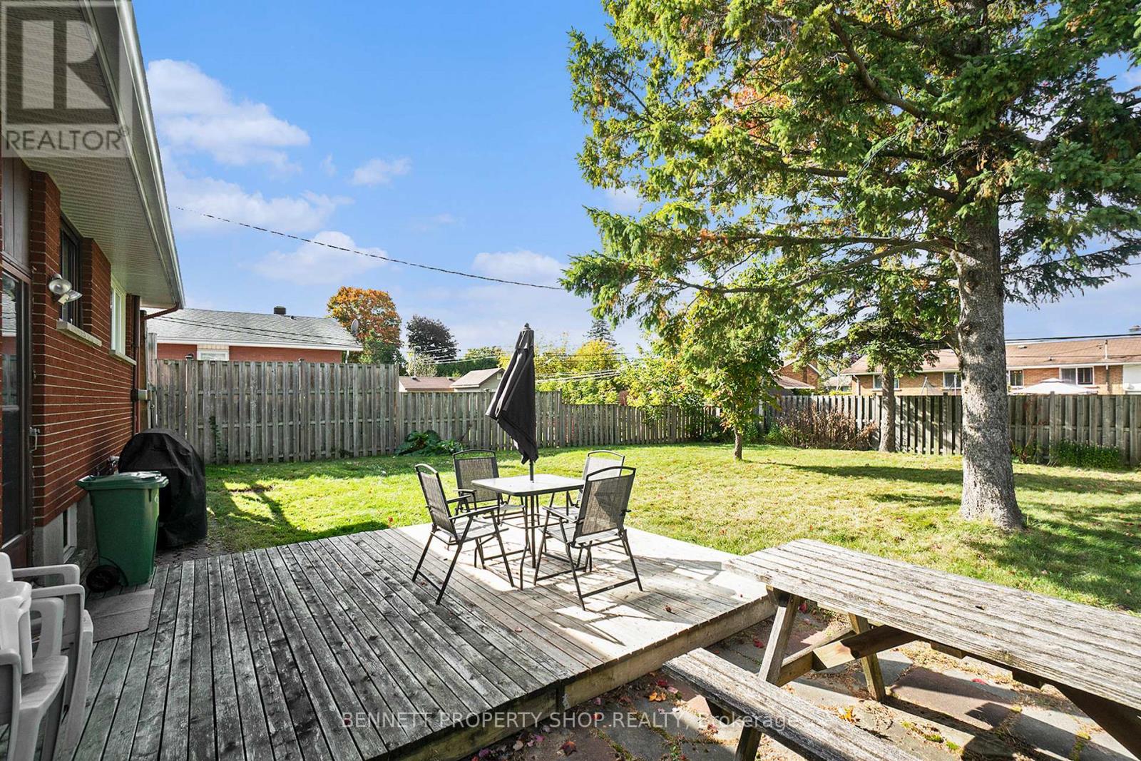 17 Glenmanor Drive, Ottawa, Ontario  K2G 3E8 - Photo 23 - X12455124