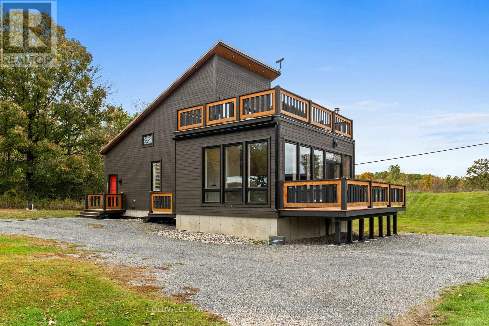 4210 SCOTCH LINE ROAD, Tay Valley, Ontario