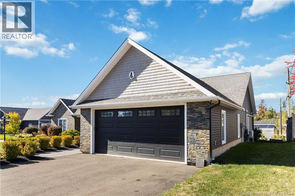 4 Turnberry Court, Moncton, New Brunswick  E1G 5R8 - Photo 3 - NB127746