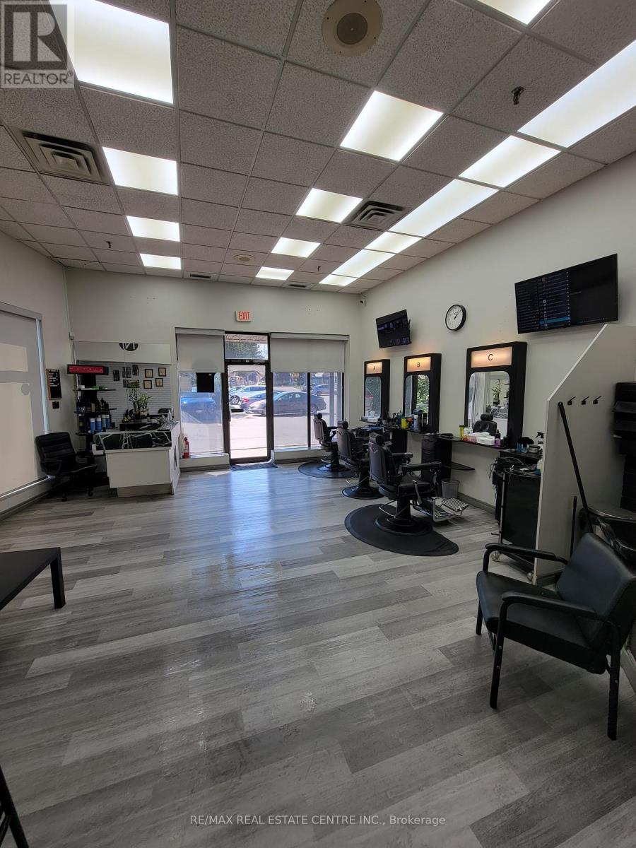 1 - 3105 Winston Churchill Boulevard, Mississauga (Western Business Park), Ontario  L5L 5S3 - Photo 2 - W12455007
