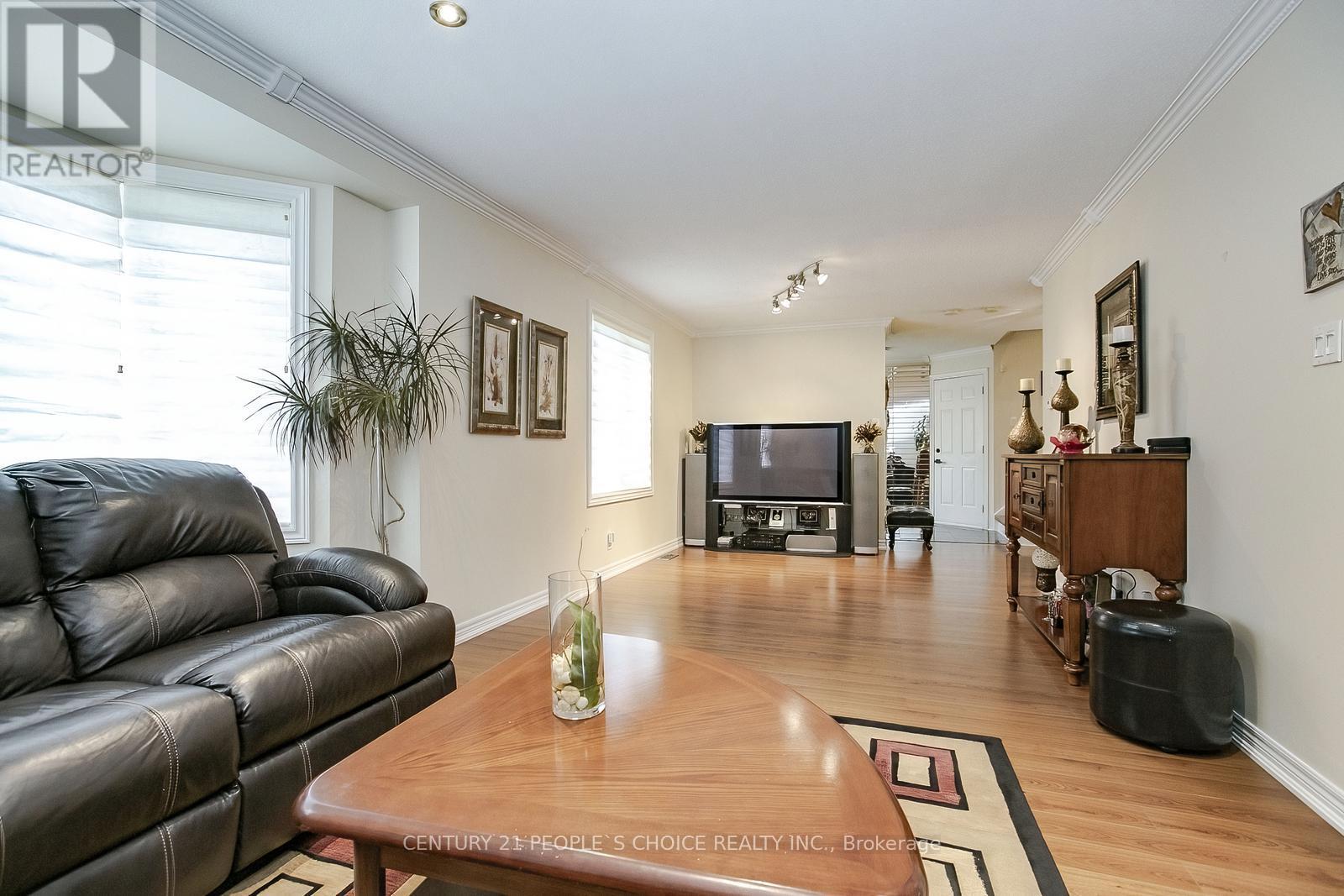 1 Lake Louise Drive, Brampton (Fletcher's Meadow), Ontario  L6X 4W5 - Photo 11 - W12455040