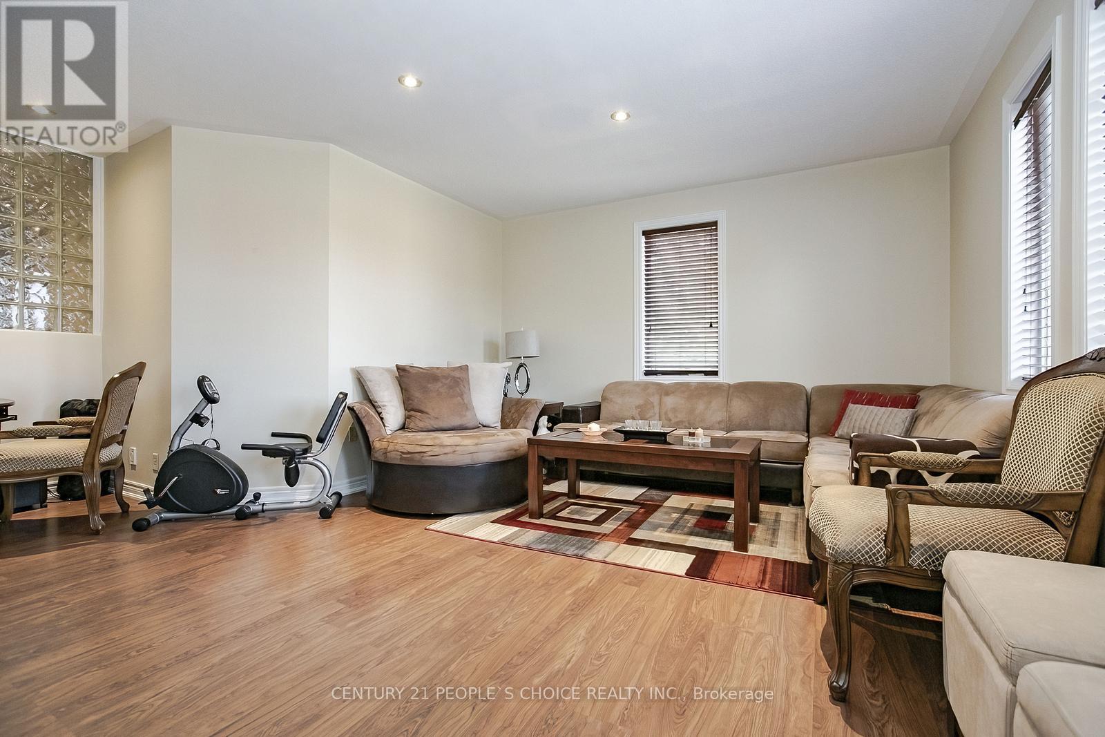 1 Lake Louise Drive, Brampton (Fletcher's Meadow), Ontario  L6X 4W5 - Photo 22 - W12455040