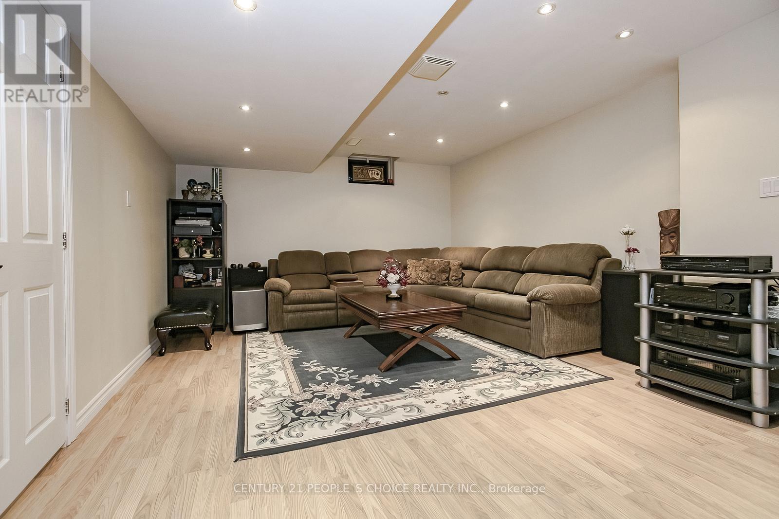 1 Lake Louise Drive, Brampton (Fletcher's Meadow), Ontario  L6X 4W5 - Photo 37 - W12455040