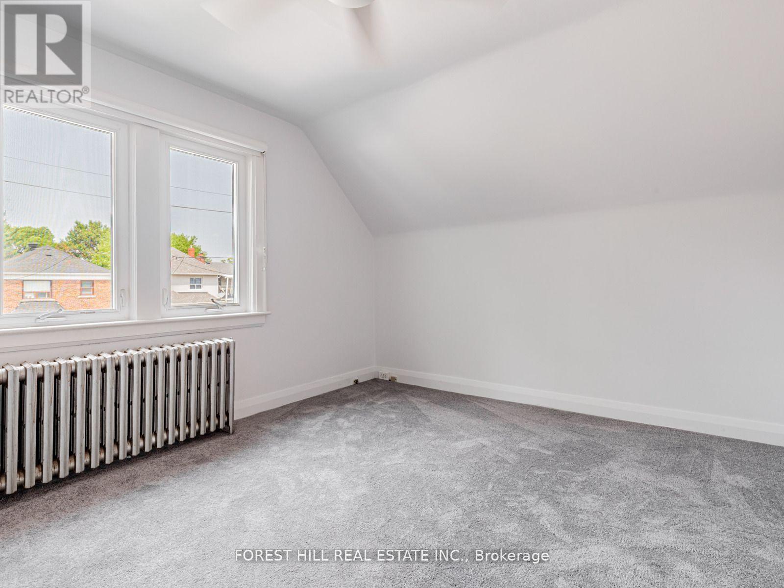 123 Bowie Avenue, Toronto (Briar Hill-Belgravia), Ontario  M6E 2P8 - Photo 17 - W12455058