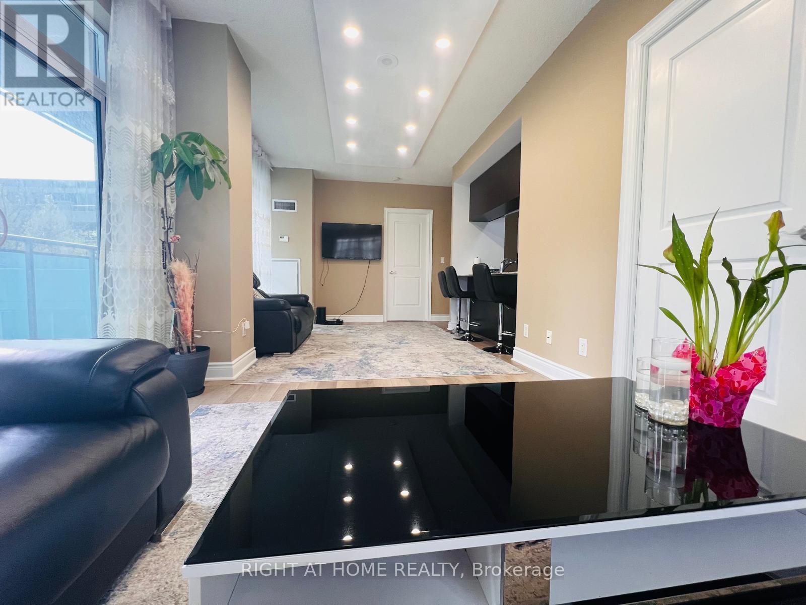 216 - 16 Brookers Lane, Toronto, Ontario  M8V 0A5 - Photo 4 - W12455065