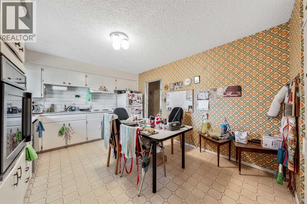 216 Havenhurst Crescent Sw, Calgary, Alberta  T2V 3C6 - Photo 12 - A2257771