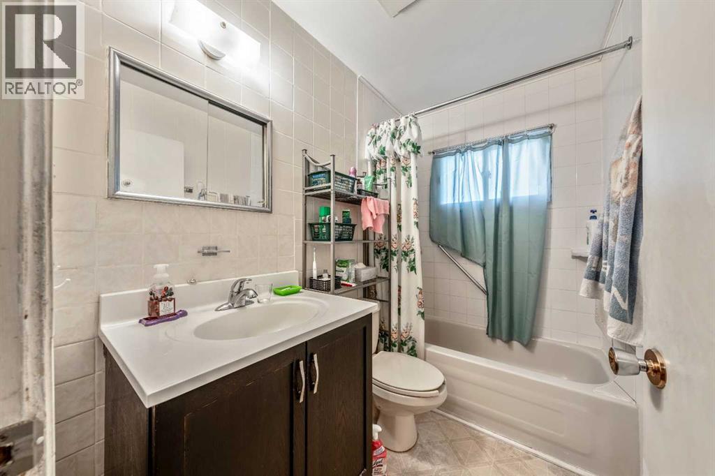 216 Havenhurst Crescent Sw, Calgary, Alberta  T2V 3C6 - Photo 6 - A2257771