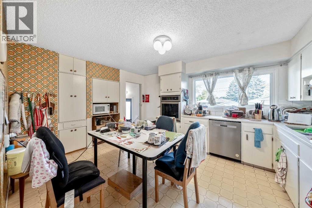 216 Havenhurst Crescent Sw, Calgary, Alberta  T2V 3C6 - Photo 11 - A2257771