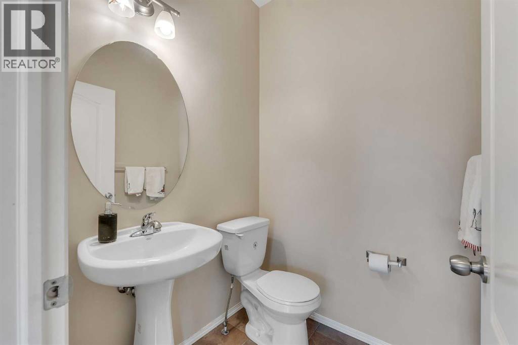 31 Skyview Point Road Ne, Calgary, Alberta  T3N 0g9 - Photo 15 - A2262757