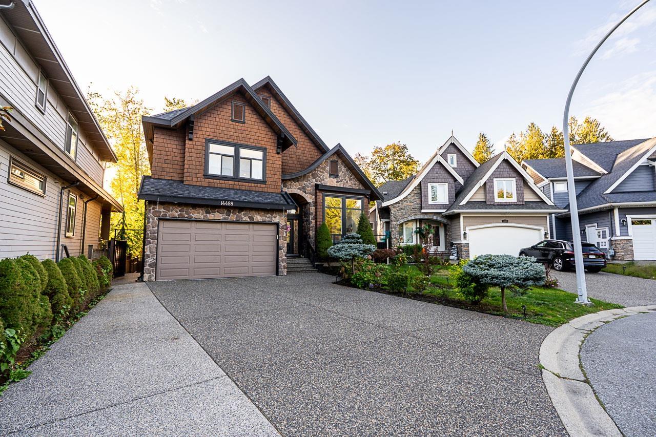 14488 59a Avenue, Surrey, British Columbia  V3S 7B5 - Photo 2 - R3056584