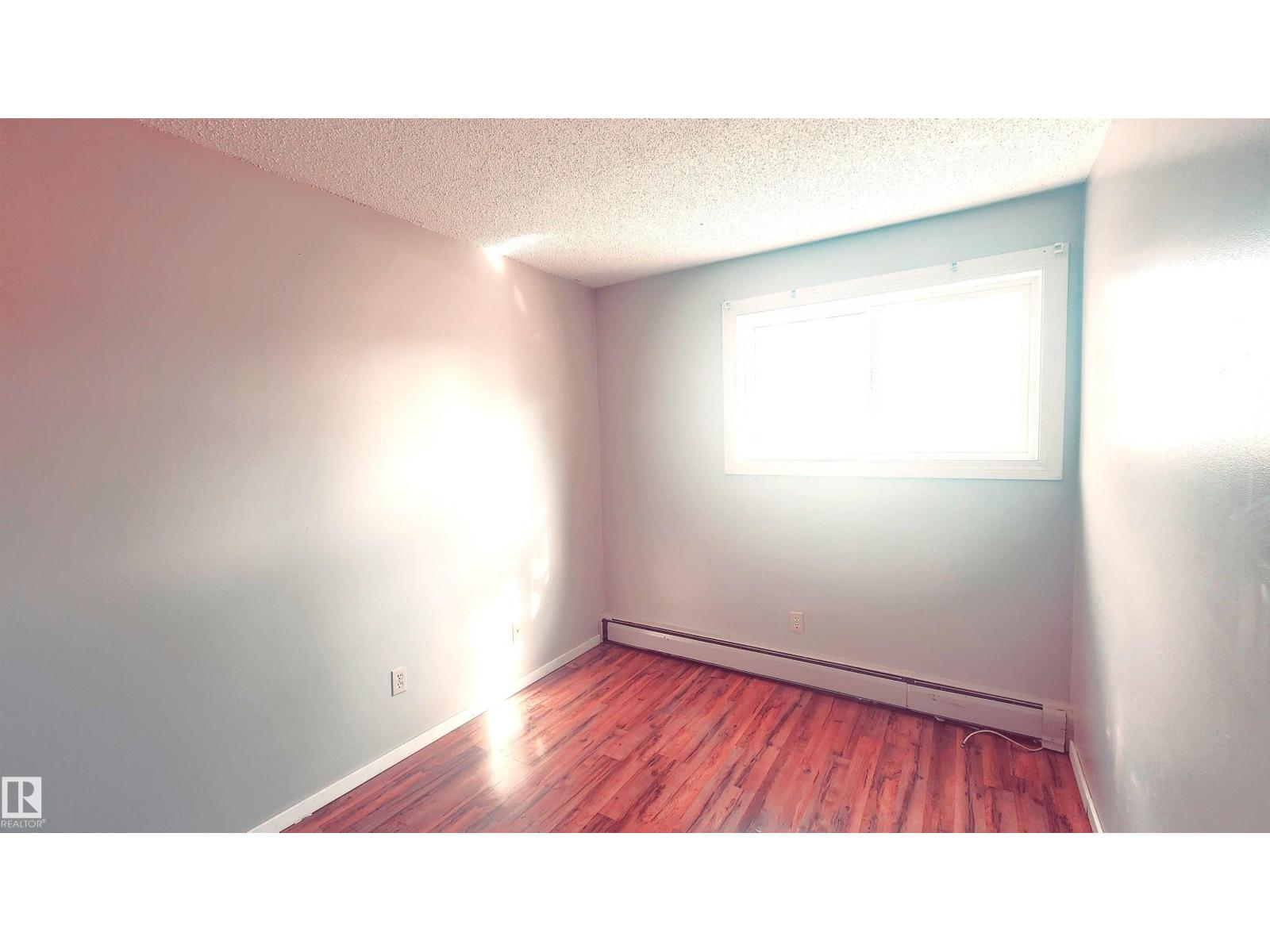 #2 11265 31 Av Nw, Edmonton, Alberta  T6V 3V7 - Photo 4 - E4461535