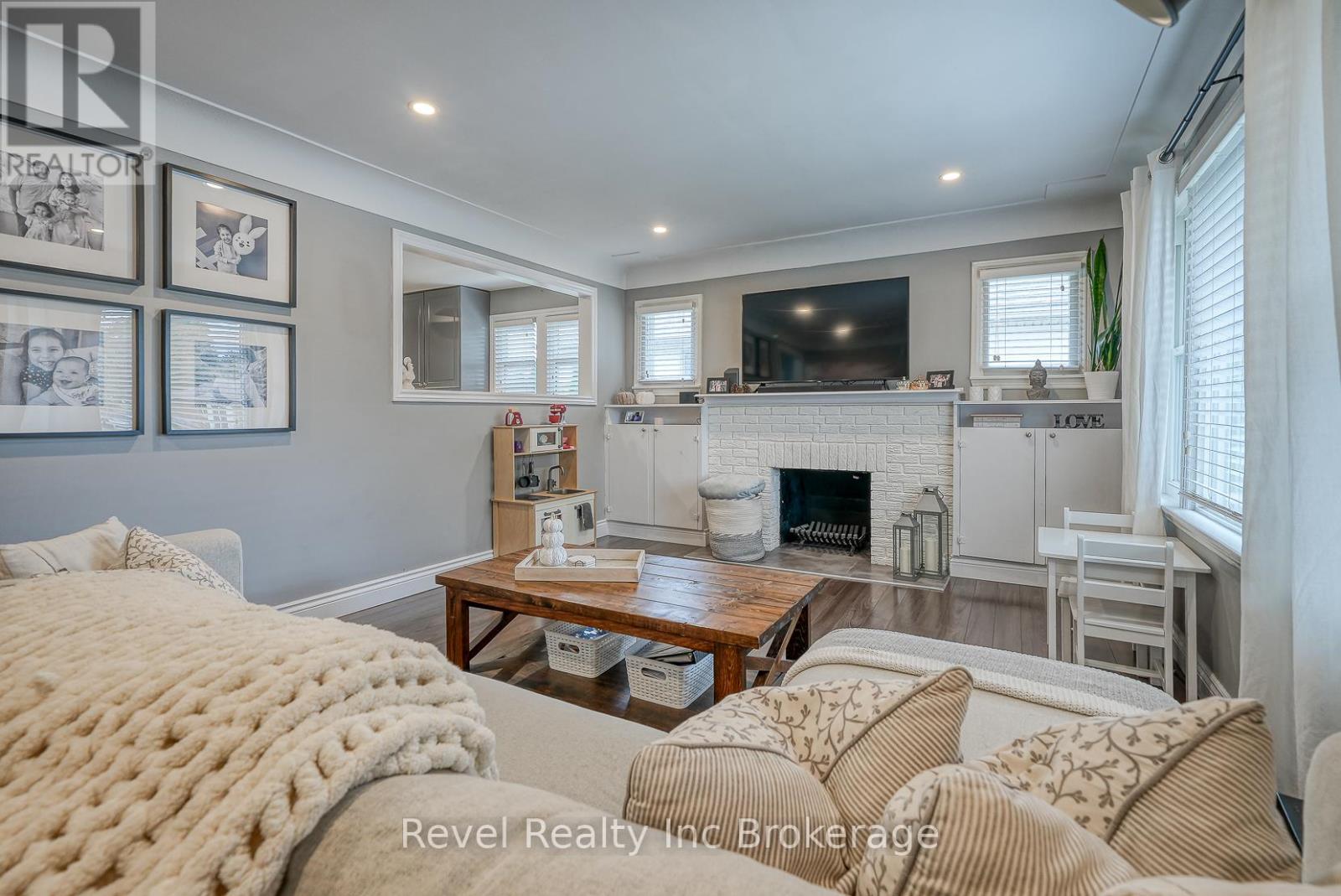 764 Devonshire Avenue, Woodstock, Ontario  N4S 5R5 - Photo 6 - X12455162