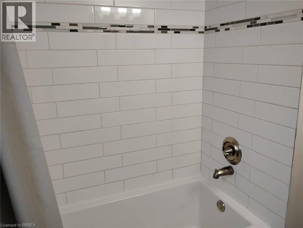 309 Strathearne Avenue, Hamilton, Ontario  L8H 5K8 - Photo 9 - 40776699