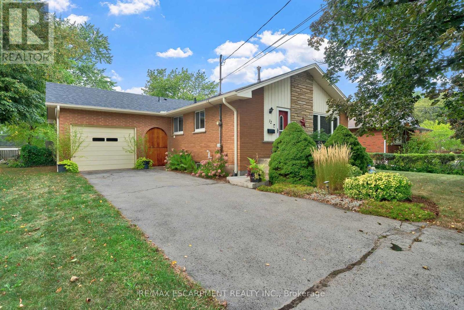 12 Geddes Street, Grimsby, Ontario  L3M 1J4 - Photo 22 - X12455017