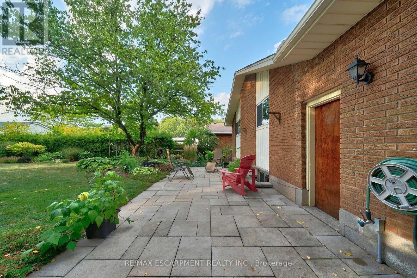 12 Geddes Street, Grimsby, Ontario  L3M 1J4 - Photo 24 - X12455017