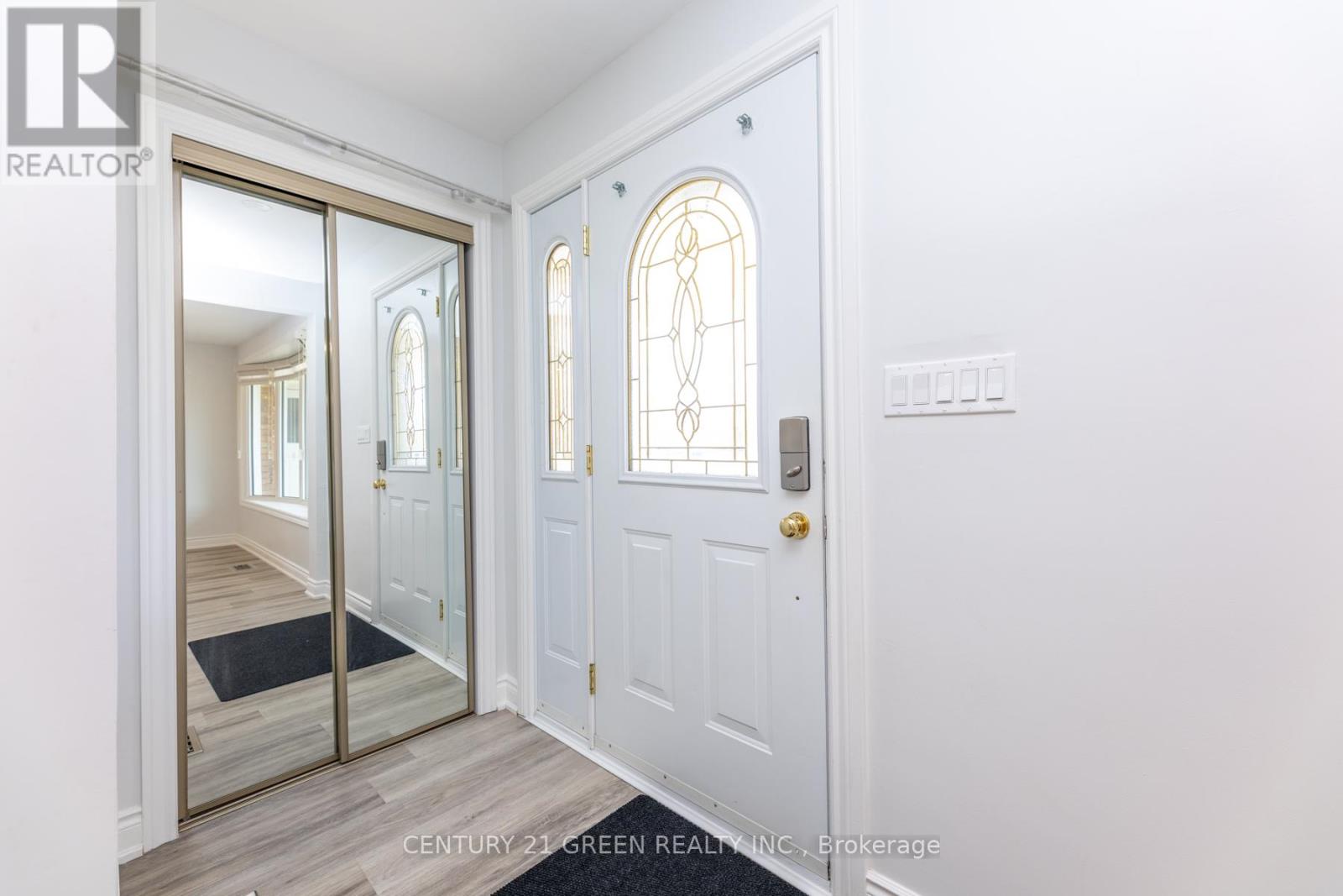 159 Bow Valley Drive, Hamilton, Ontario  L8E 3J9 - Photo 14 - X12455051