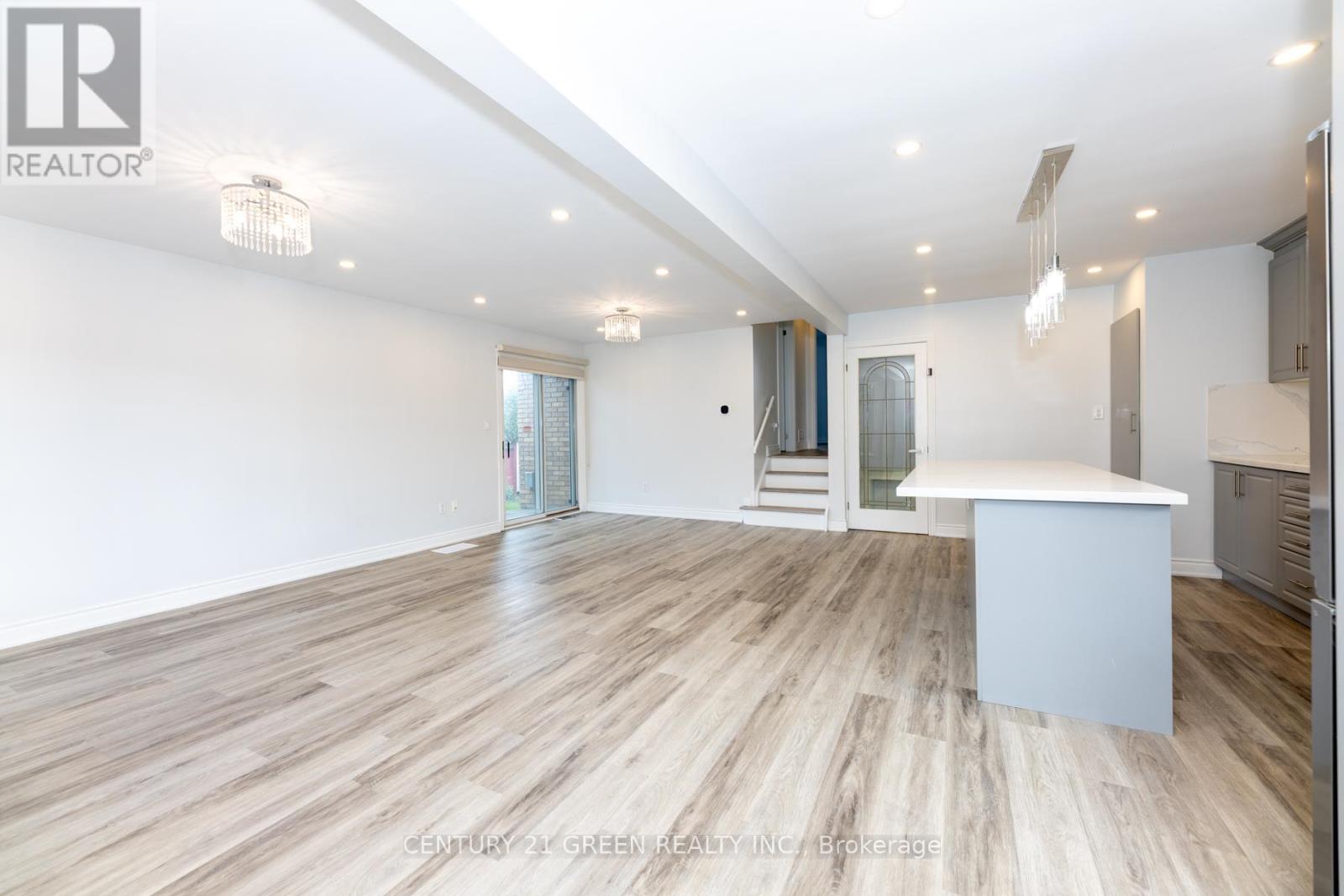 159 Bow Valley Drive, Hamilton, Ontario  L8E 3J9 - Photo 15 - X12455051