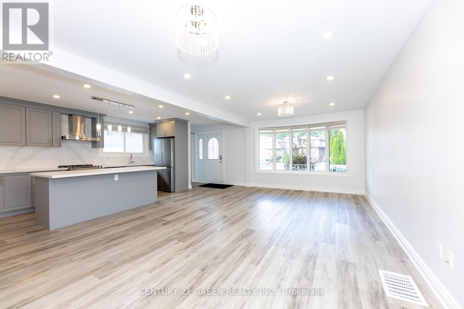 159 Bow Valley Drive, Hamilton, Ontario  L8E 3J9 - Photo 16 - X12455051