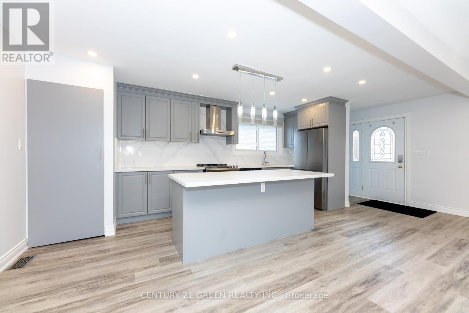 159 Bow Valley Drive, Hamilton, Ontario  L8E 3J9 - Photo 17 - X12455051