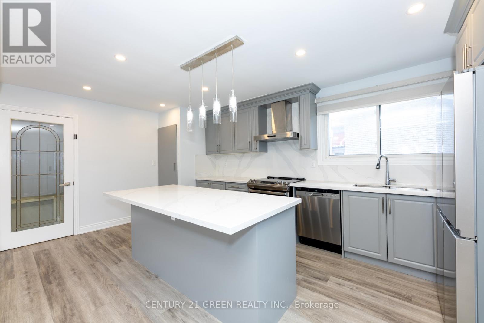 159 Bow Valley Drive, Hamilton, Ontario  L8E 3J9 - Photo 18 - X12455051