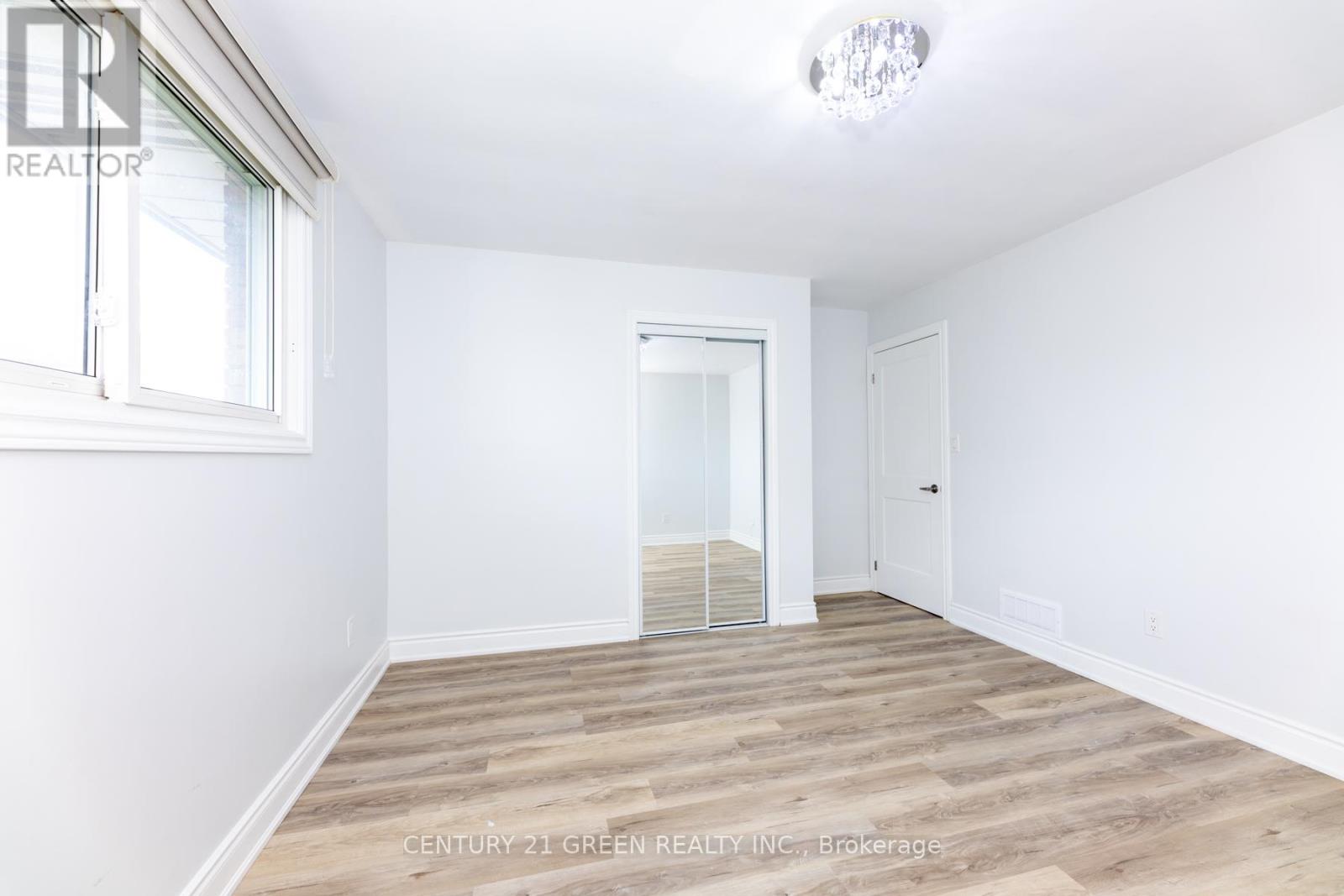 159 Bow Valley Drive, Hamilton, Ontario  L8E 3J9 - Photo 29 - X12455051