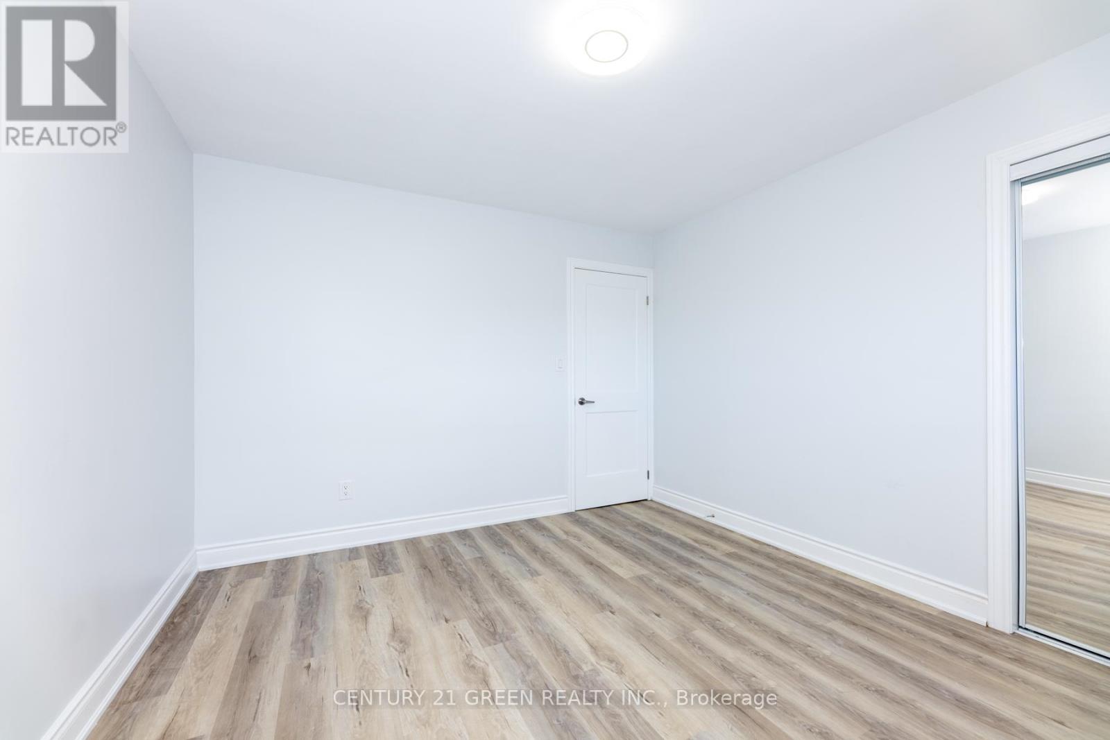 159 Bow Valley Drive, Hamilton, Ontario  L8E 3J9 - Photo 32 - X12455051