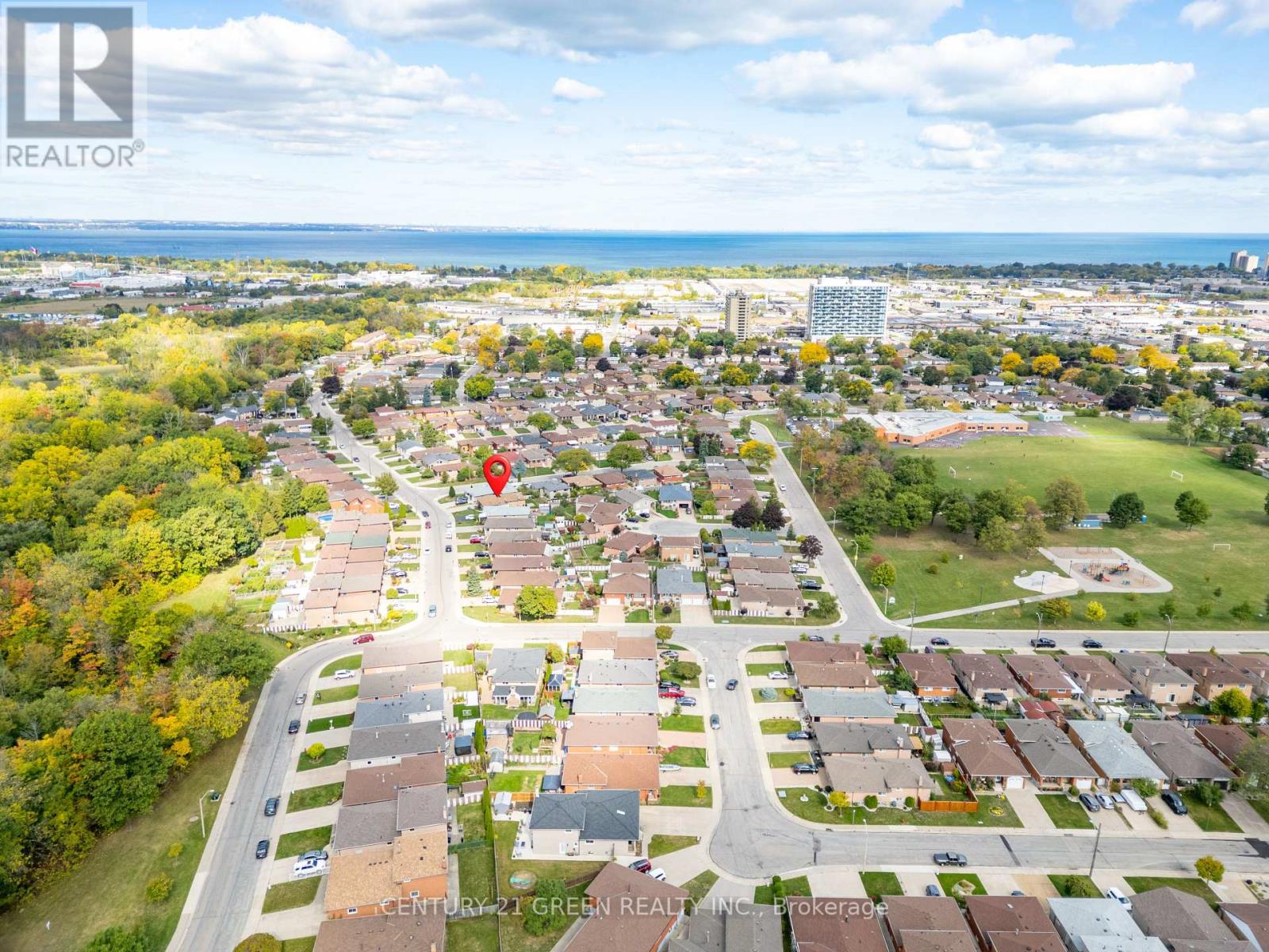 159 Bow Valley Drive, Hamilton, Ontario  L8E 3J9 - Photo 4 - X12455051