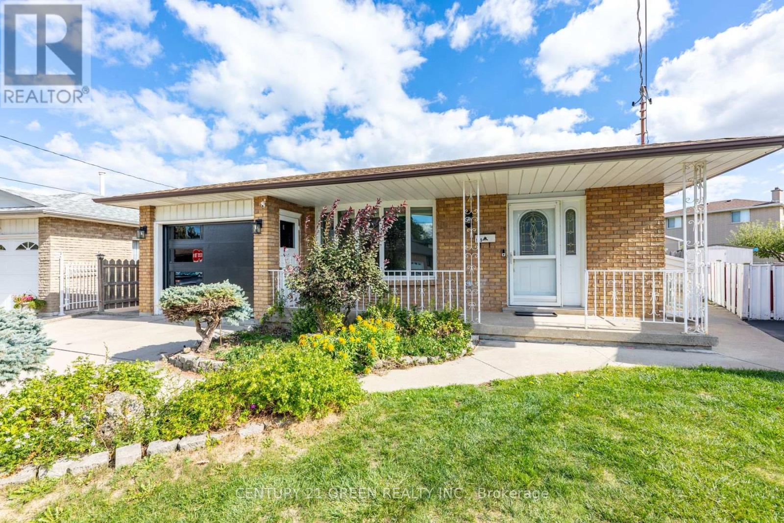 159 Bow Valley Drive, Hamilton, Ontario  L8E 3J9 - Photo 42 - X12455051