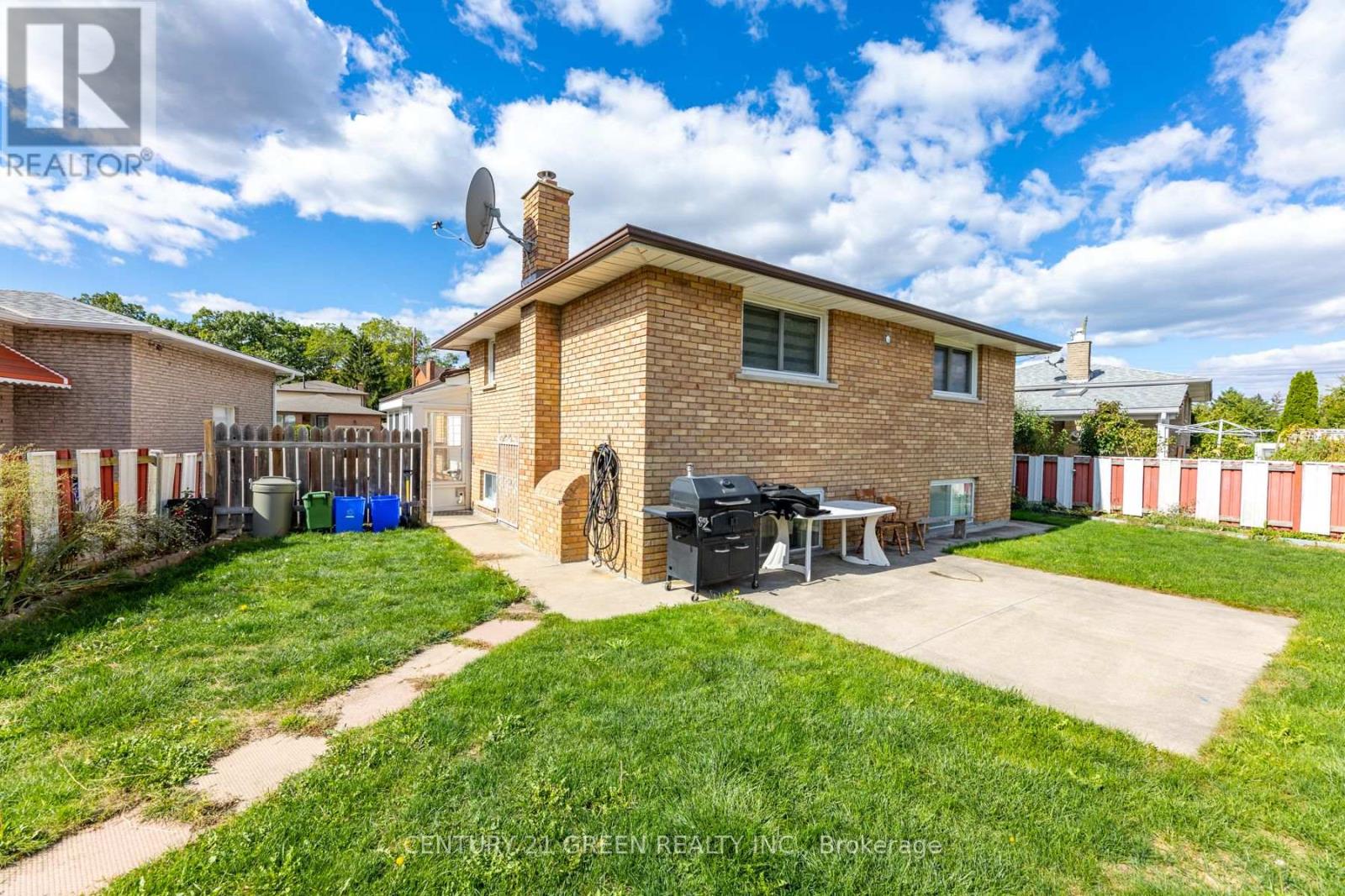 159 Bow Valley Drive, Hamilton, Ontario  L8E 3J9 - Photo 44 - X12455051