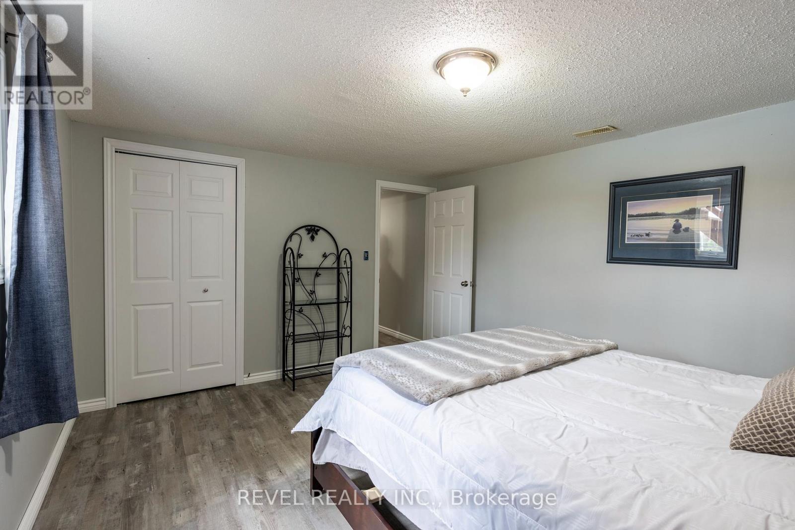 29 Armstrong Crescent, Grey Highlands, Ontario  N0C 1H0 - Photo 22 - X12455059